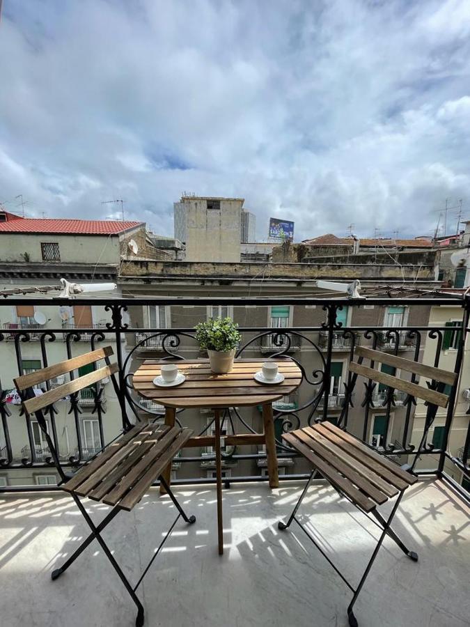 La Ferrovia Holiday Home Napoli Eksteriør bilde